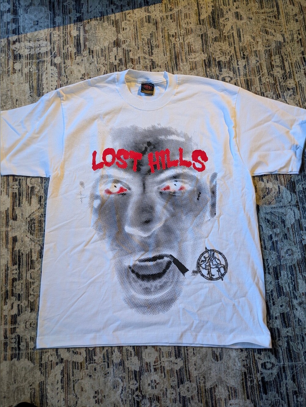 Lost Hills Graphic T-Shirt White Size XL NWOT